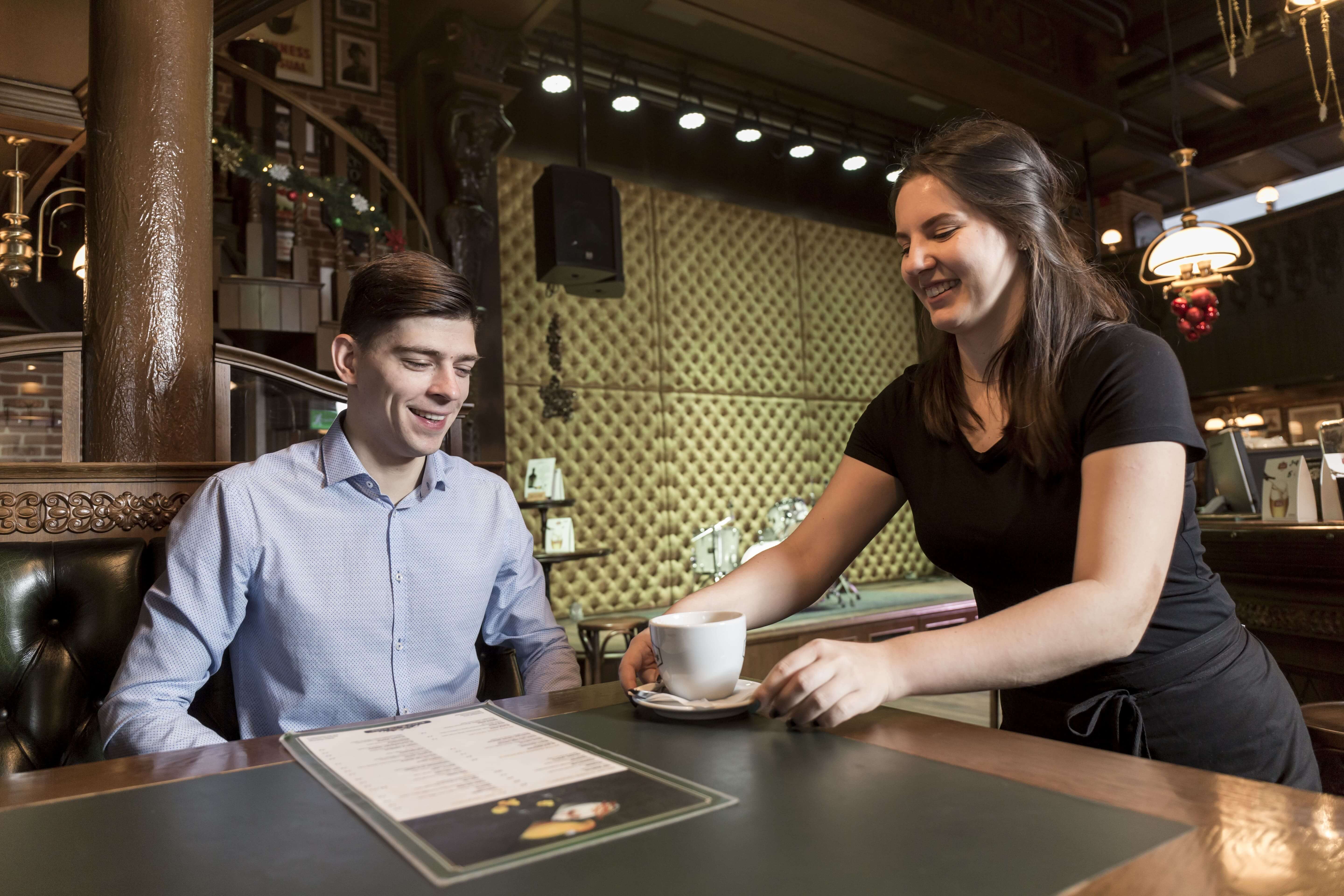  https://www.cashe.tech/How Does Cashe Help in Enhancing Staff Performance in Restaurants? 